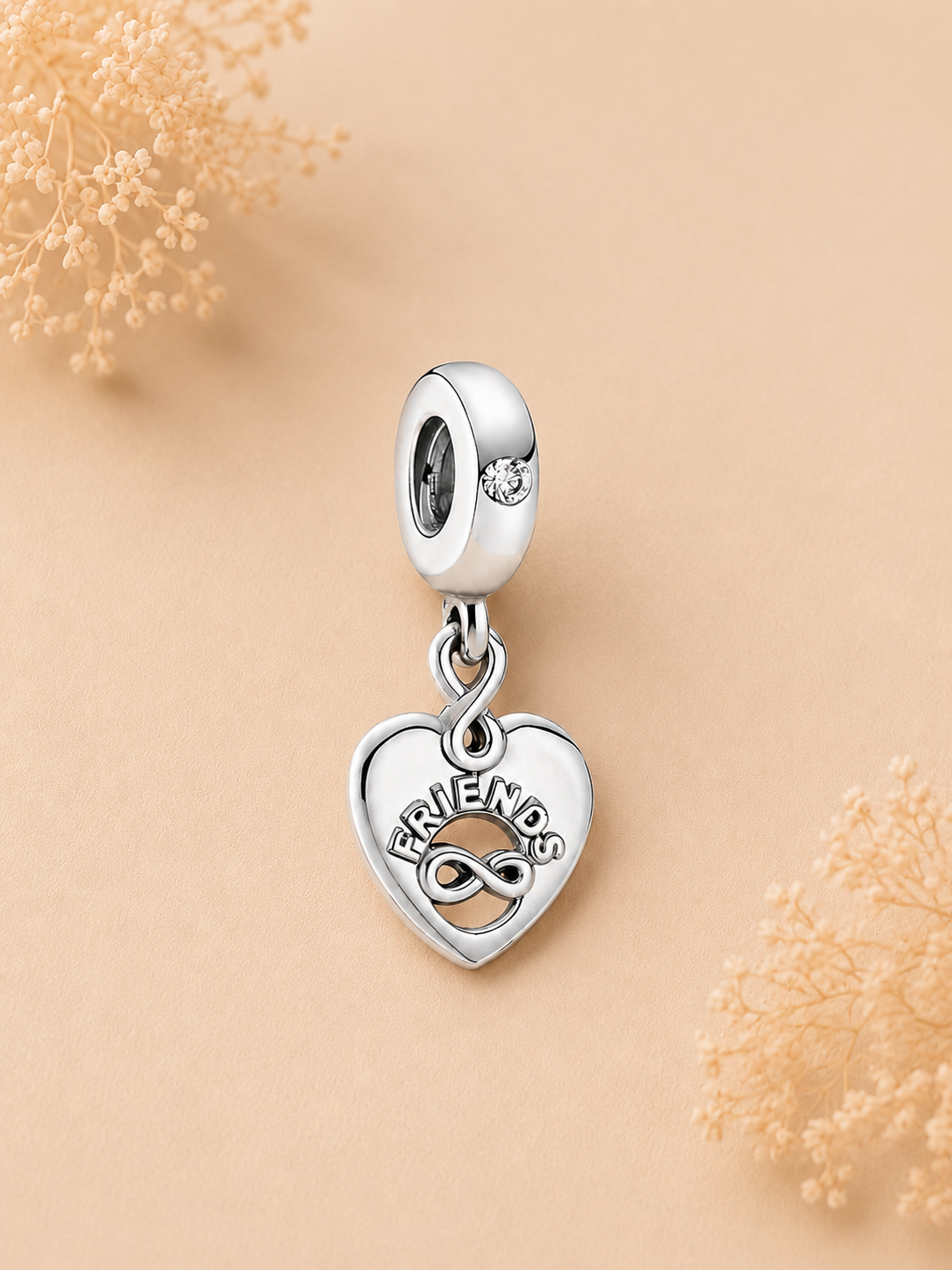 Lunéa Friends Charm