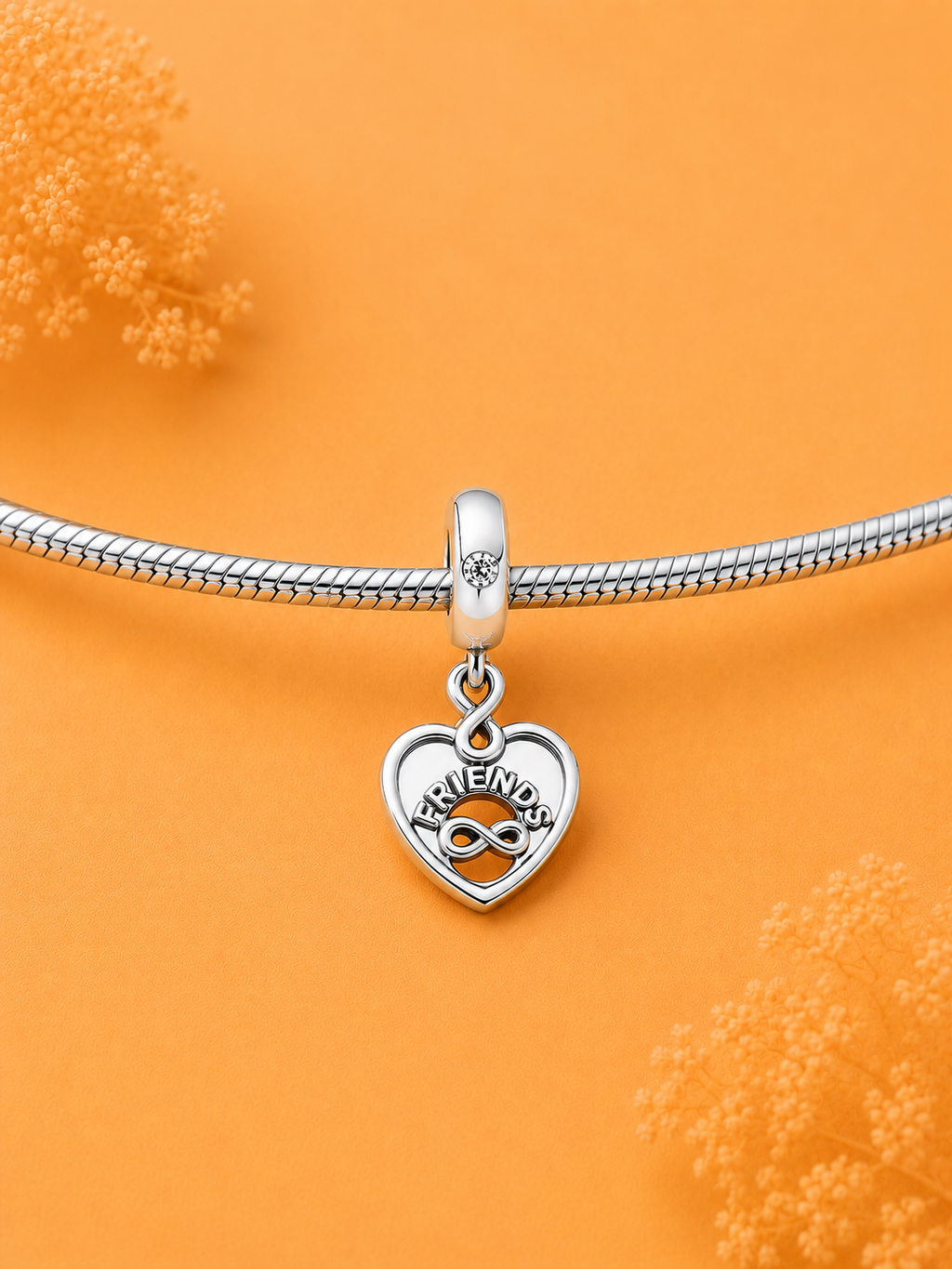 Lunéa Friends Charm