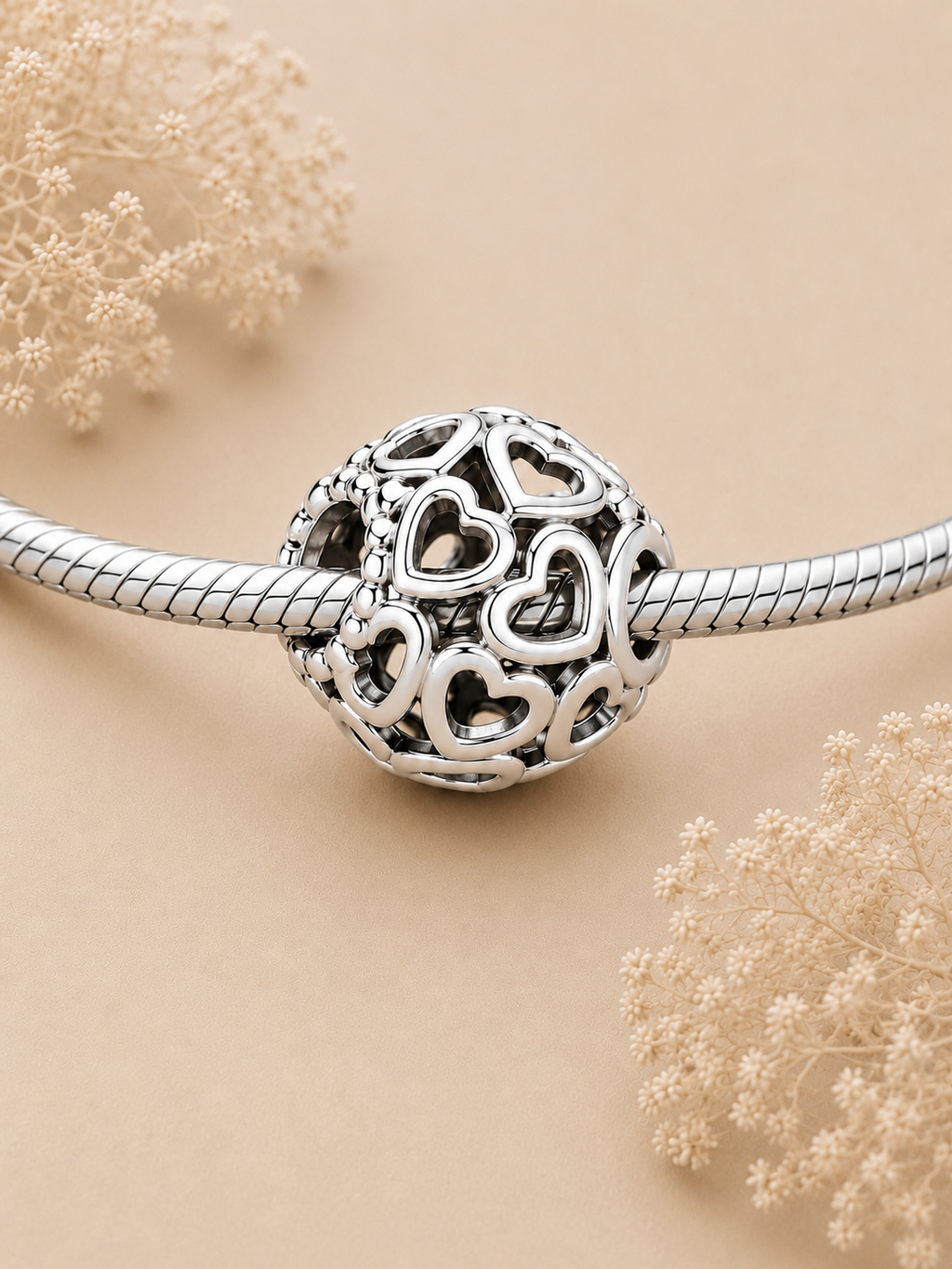 Lunéa Open Hearts Charm
