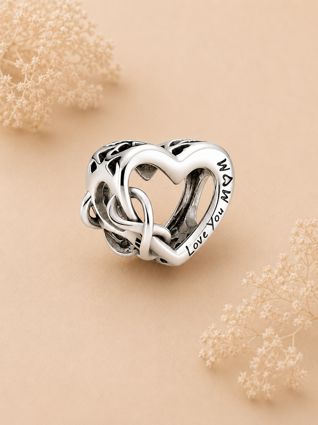 Lunéa Mother's Love Charm